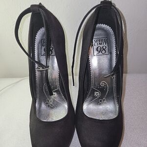 Speed Limit 98 Black Women's Shoes